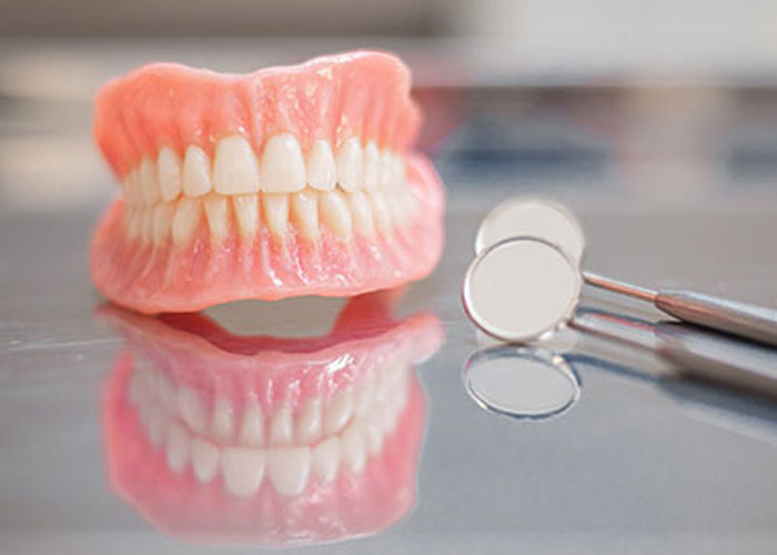 مراقبت‌های دندان مصنوعی